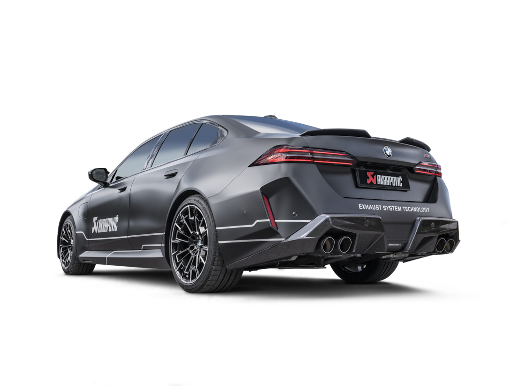 Akrapovic carbon diffuser fitted to BMW M5 G99 Touring